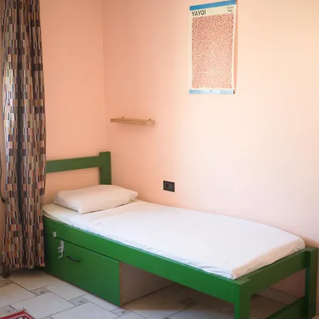 Villekulla Vandrarhem Tirana