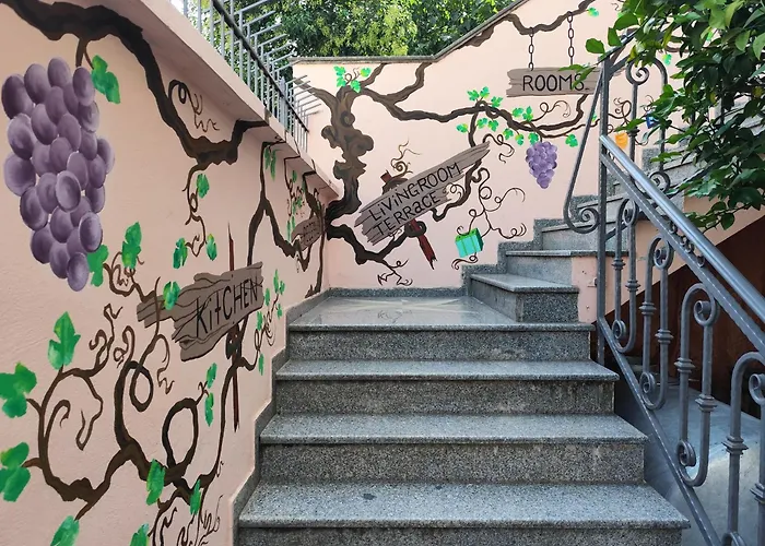 Villekulla Hostel Tirana